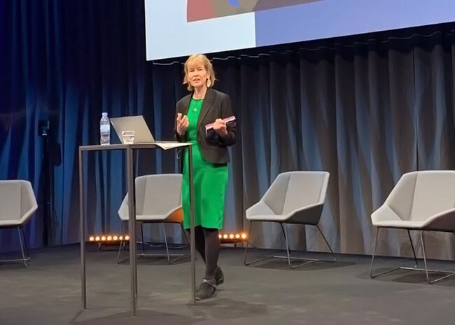 Nikki&#x20;van&#x20;de&#x20;Gaag&#x20;presenting&#x20;at&#x20;the&#x20;State&#x20;of&#x20;the&#x20;Worlds&#x20;Fathers&#x20;launch&#x20;event&#x20;on&#x20;unpaid&#x20;care&#x20;economies&#x20;of&#x20;care&#x20;menengage&#x20;jpg
